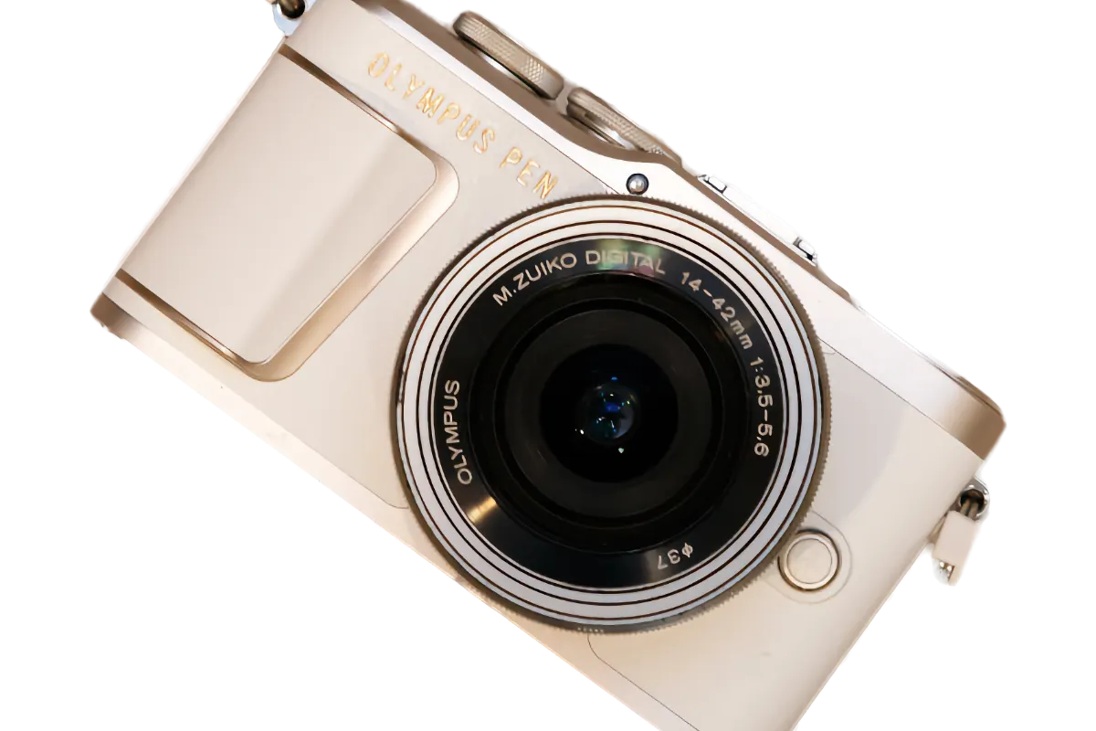 Olympus E-PL10: Compact Camera Charm_01