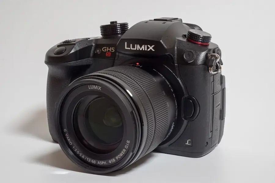 Panasonic Lumix GH5S Review: Top Video Camera for 2024_01