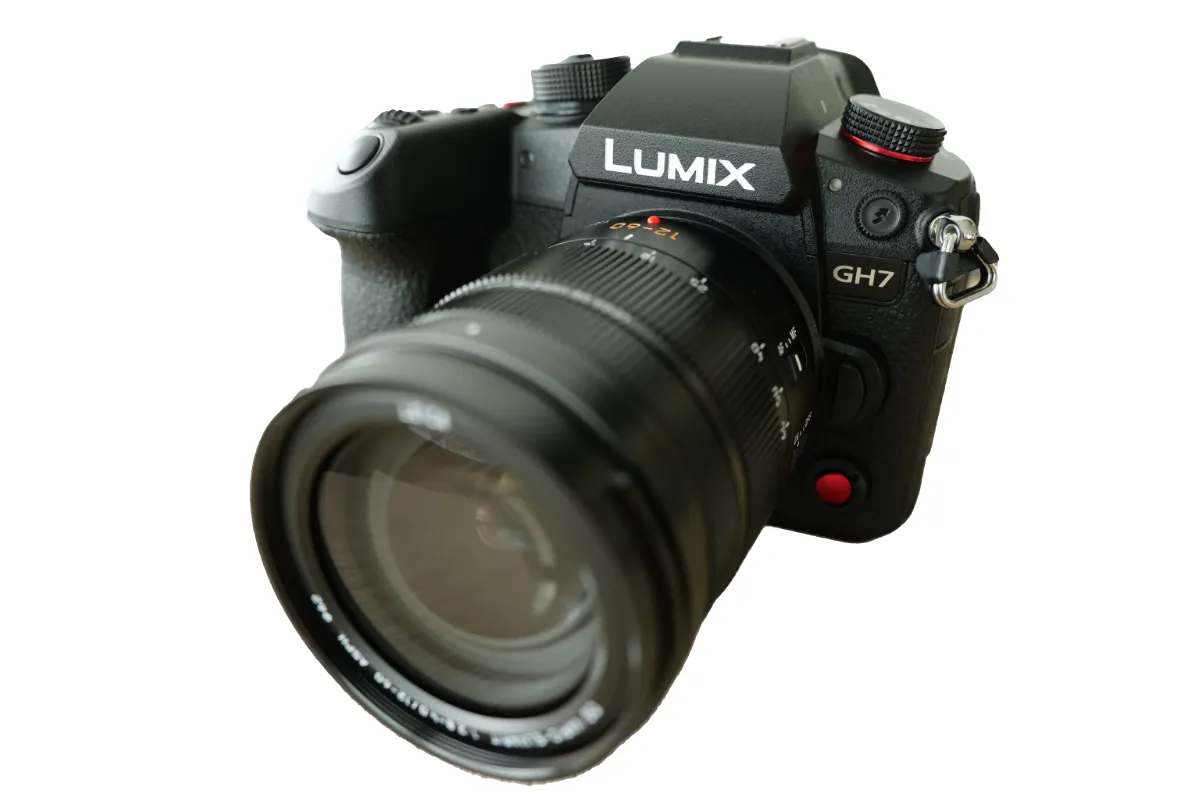 Panasonic GH7: Micro 4/3 Camera with Pro Video_01